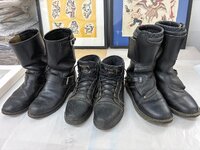 Boots.jpg Boots.jpg