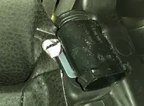 2022BMWR18TC_SeatPlug_001.jpg